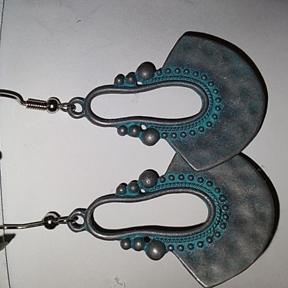 Boho earrings - Picture 2 of 3